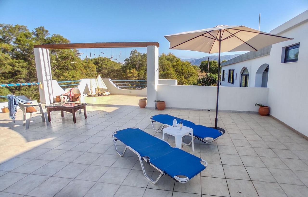 Pelekanos Beachfront Apartment 埃皮斯科皮 外观 照片